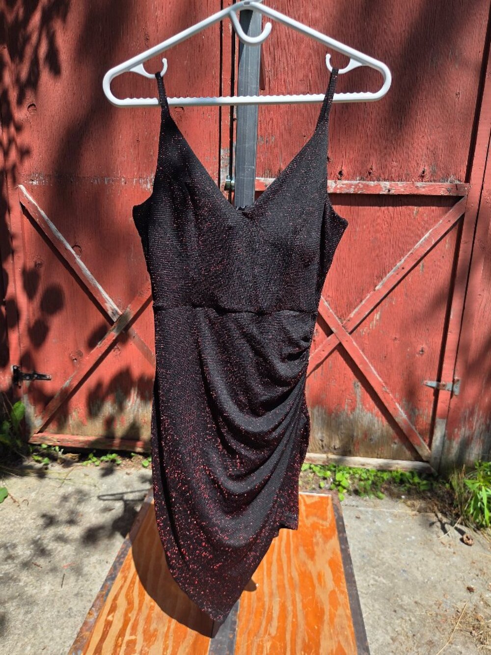 Suzy Shier Black & Red Glitter Ruched Asymmetrical Mini Dress size XS